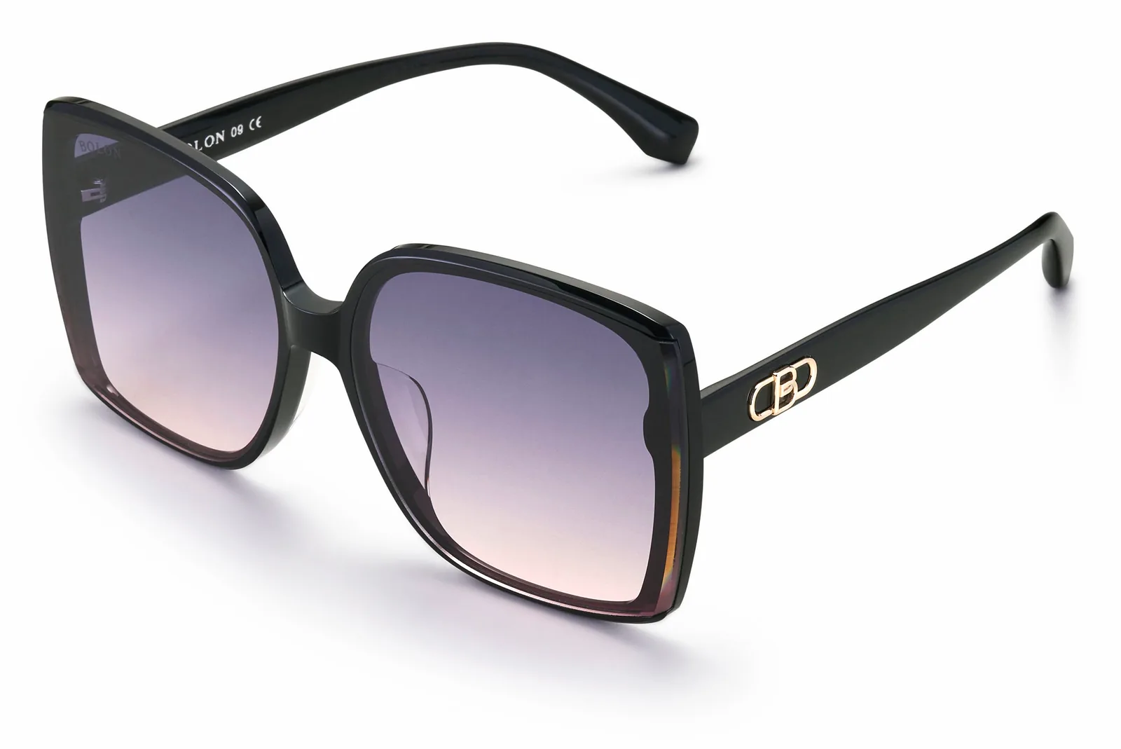 แว่นกันแดด BOLON BL3109 Sunnyside สี A13 มุมเฉียง 45 องศา