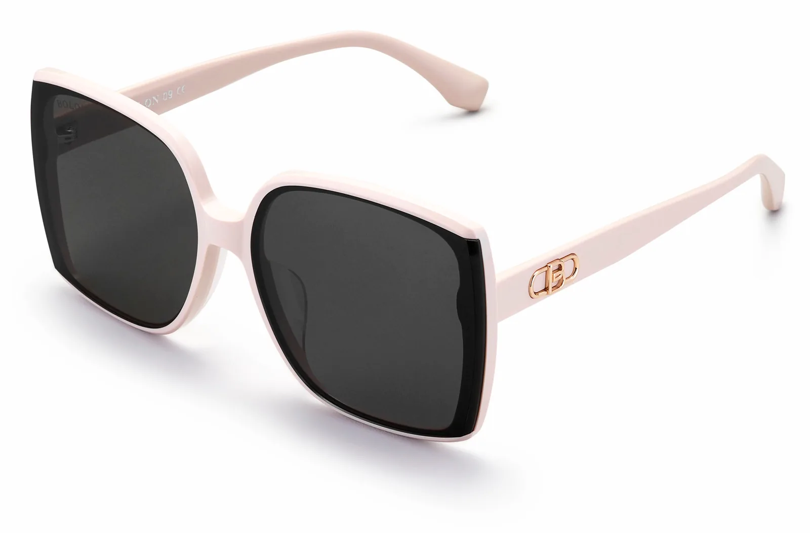 แว่นกันแดด BOLON BL3109 Sunnyside สี C91 มุมเฉียง 45 องศา
