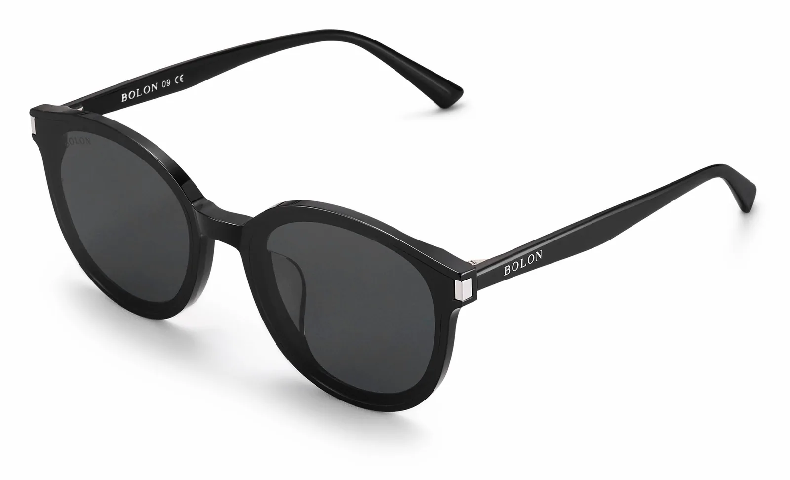 แว่นกันแดด BOLON BL3126 Bushwick สี C10 มุมเฉียง 45 องศา