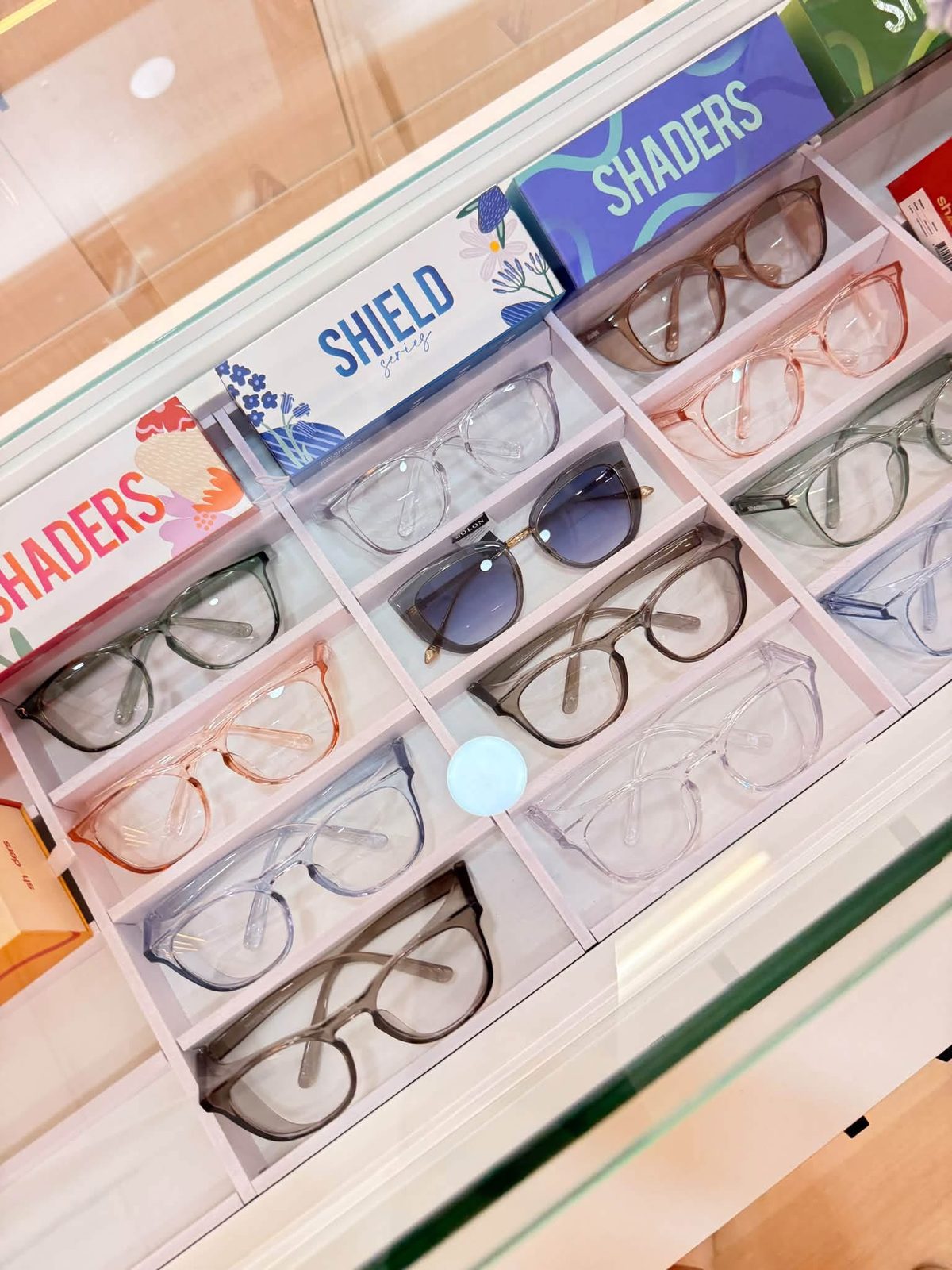 กรอบแว่น BOLON ซีรีส์ Shield และ Shaders ที่ร้านแว่นตา GIFTGREATS สาขาชลบุรี