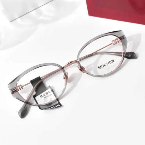 แว่นสายตา MOLSION MA6070 สี Rose Gold/Transparent Grey (B13) มุมเฉียง