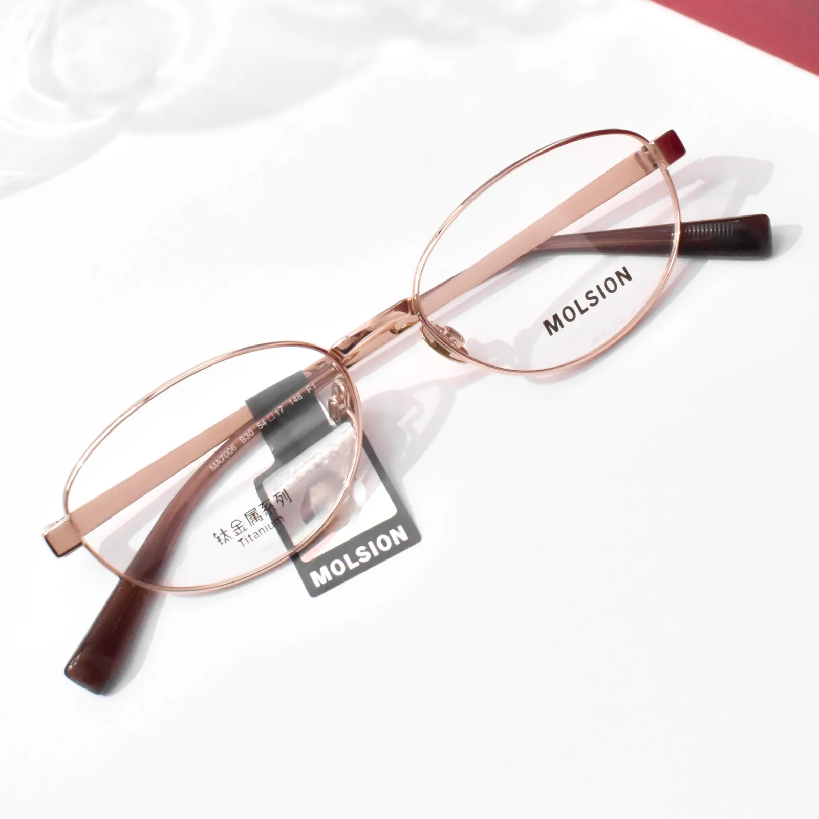 แว่นสายตา MOLSION MA7006 สี Rose Gold (B30) มุมเฉียง