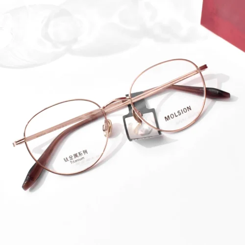 แว่นสายตา MOLSION MA7027 สี Rose Gold (B30) มุมเฉียง