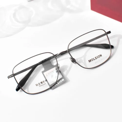 แว่นสายตา MOLSION MA7029 สี Matte Dark Gunmetal (B11) มุมเฉียง