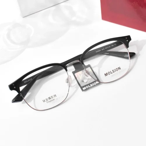 แว่นสายตา MOLSION MJ6321 สี Moonlight Silver/Shiny Black (B15) มุมเฉียง