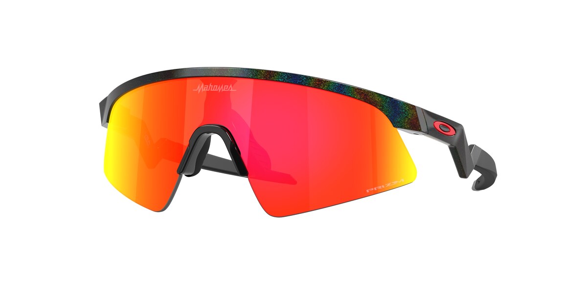 แว่นกันแดด OAKLEY OJ9015 สี Dark Galaxy / Prizm Ruby (901509) ที่ร้านแว่น GIFTGREATS