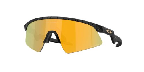 แว่นกันแดด OAKLEY OJ9015 สี Matte Black Splatter / Prizm 24K (901513) ที่ร้านแว่น GIFTGREATS