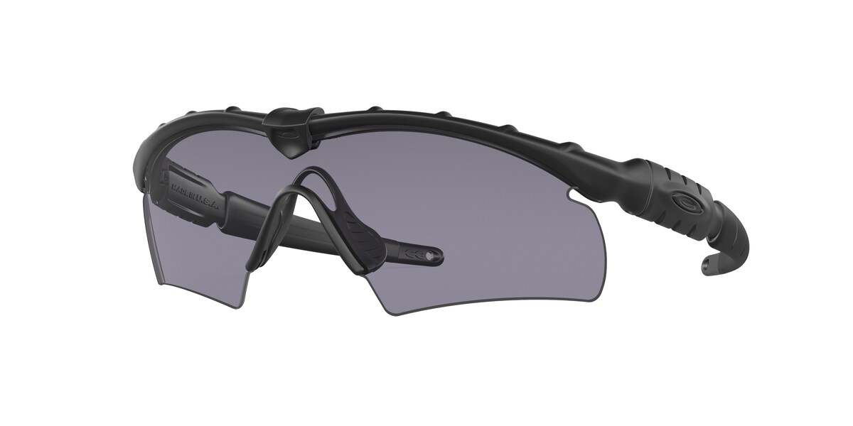 แว่นกันแดด OAKLEY OO9061 สี Black / Grey (11-142) ที่ร้านแว่น GIFTGREATS