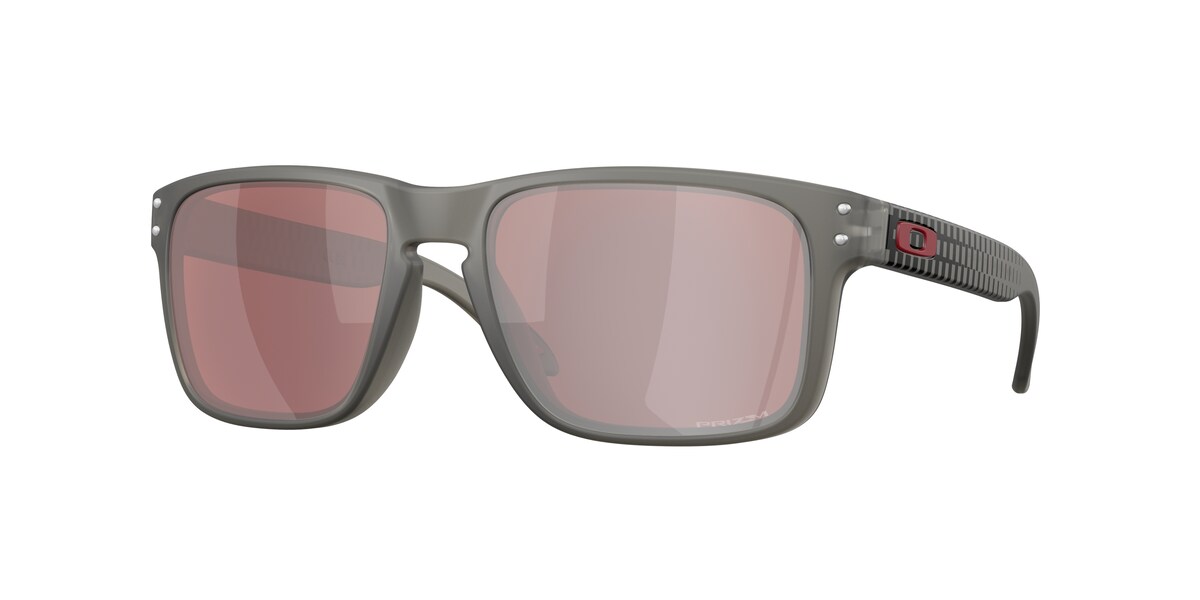 แว่นกันแดด OAKLEY OO9102 สี Matte Grey Smoke / Prizm Snow Black Iridium (9102AR) ที่ร้านแว่น GIFTGREATS