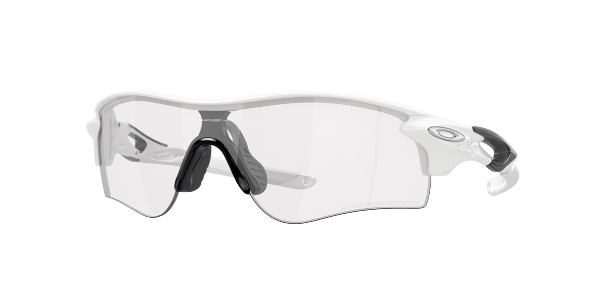 แว่นกันแดด OAKLEY OO9206 สี White Out / Clear to Black Iridium Photochromic (920669) ที่ร้านแว่น GIFTGREATS