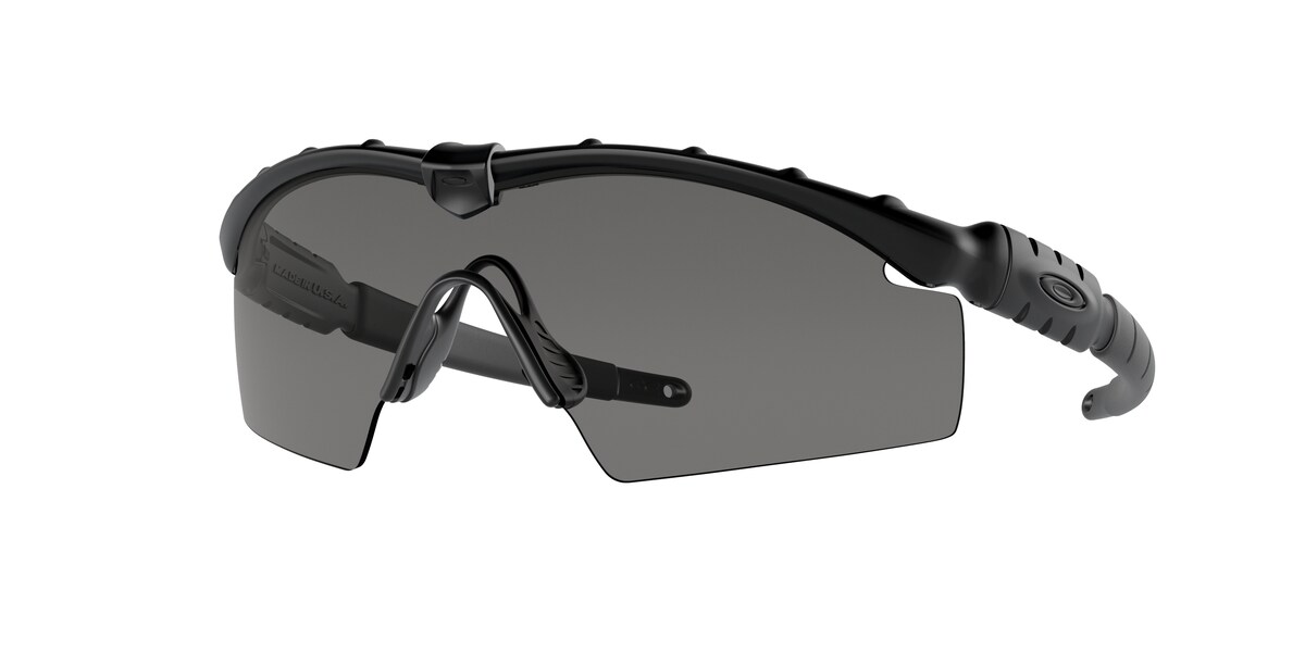 แว่นกันแดด OAKLEY OO9213 สี Matte Black / Grey (921303) ที่ร้านแว่น GIFTGREATS