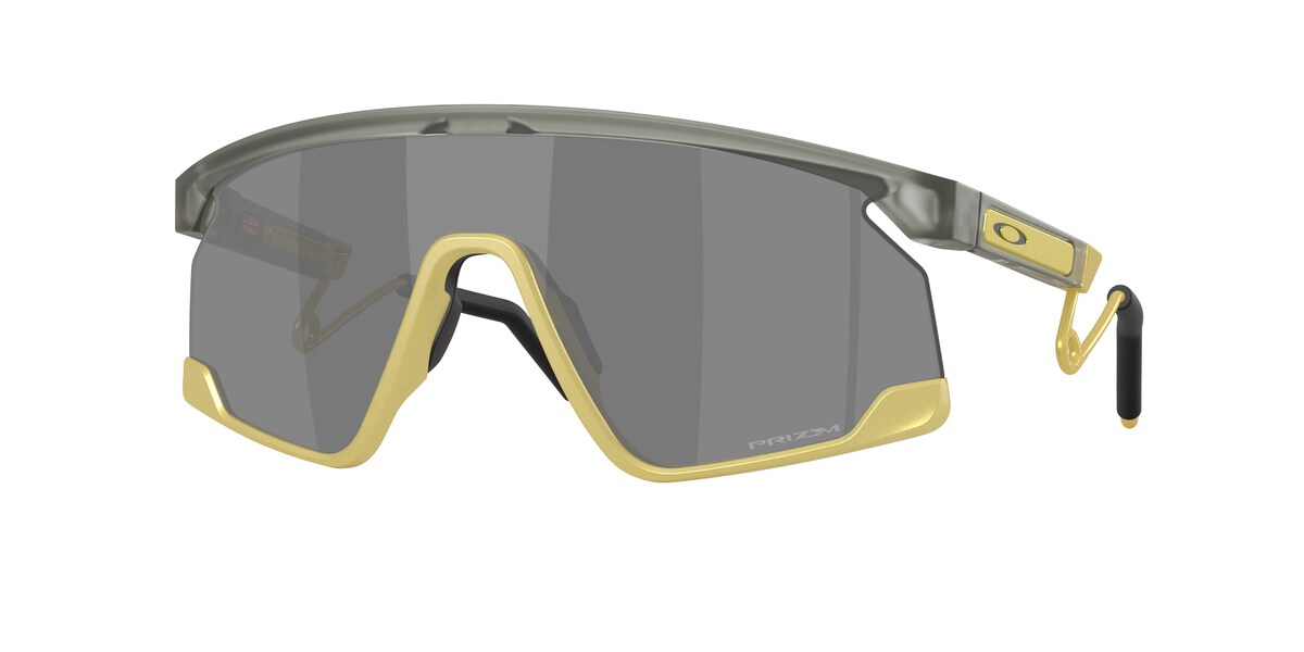 แว่นกันแดด OAKLEY OO9237 สี Matte Grey Ink/Vintage Gold / Prizm Black (923714) ที่ร้านแว่น GIFTGREATS