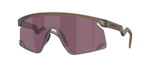 แว่นกันแดด OAKLEY OO9280 สี Matte Brown Smoke / Prizm Road Black (928022) ที่ร้านแว่น GIFTGREATS