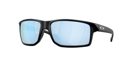 แว่นกันแดด OAKLEY OO9470 สี Matte Black / Prizm Deep Water Polarized (947004) ที่ร้านแว่น GIFTGREATS