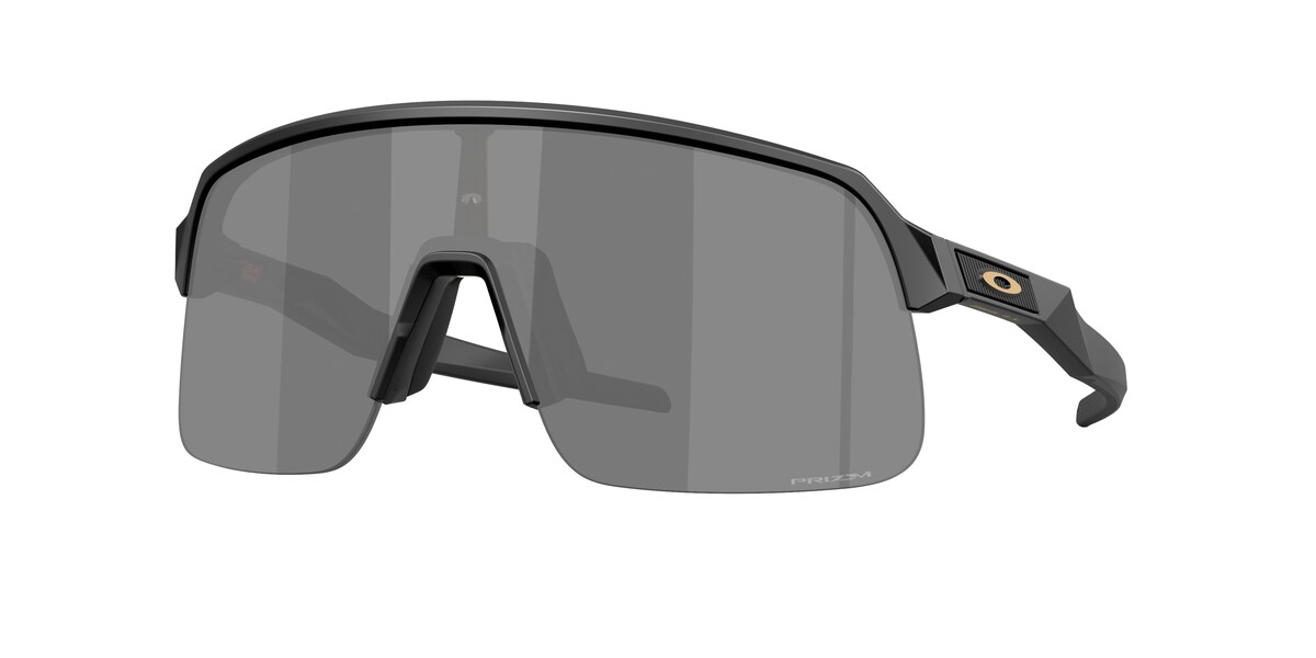 แว่นกันแดด OAKLEY OO9496 สี Matte Black / Prizm Black (949612) ที่ร้านแว่น GIFTGREATS