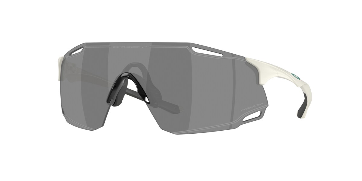 แว่นกันแดด OAKLEY OO9513D สี Matte Mist / Prizm Black (951305) ที่ร้านแว่น GIFTGREATS