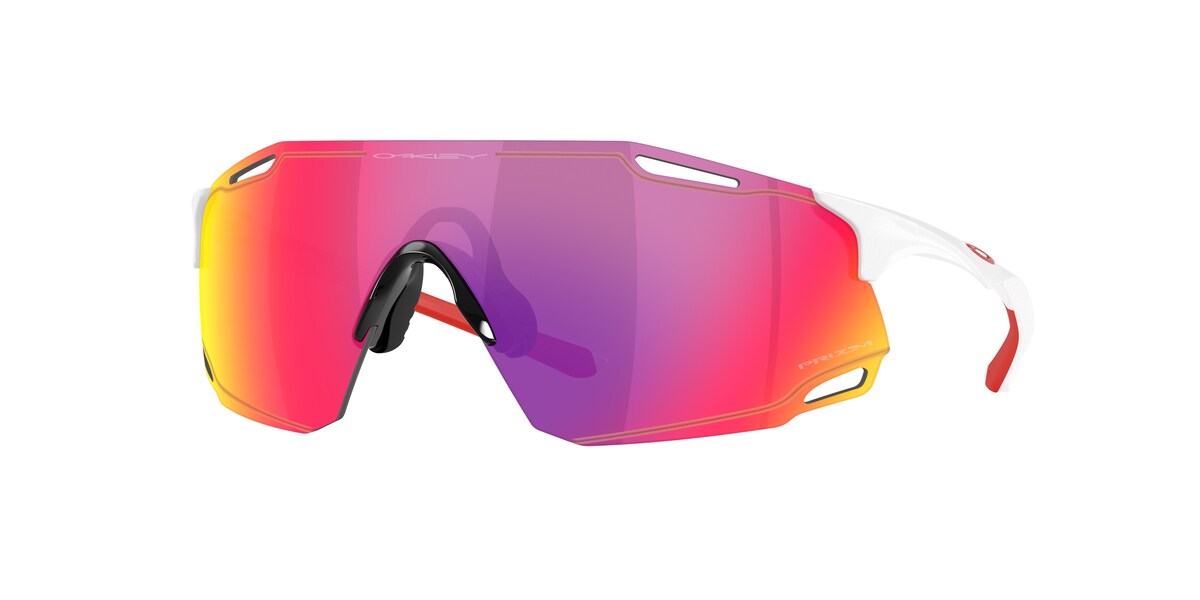 แว่นกันแดด OAKLEY OO9513D สี Polished White / Prizm Road (951303) ที่ร้านแว่น GIFTGREATS