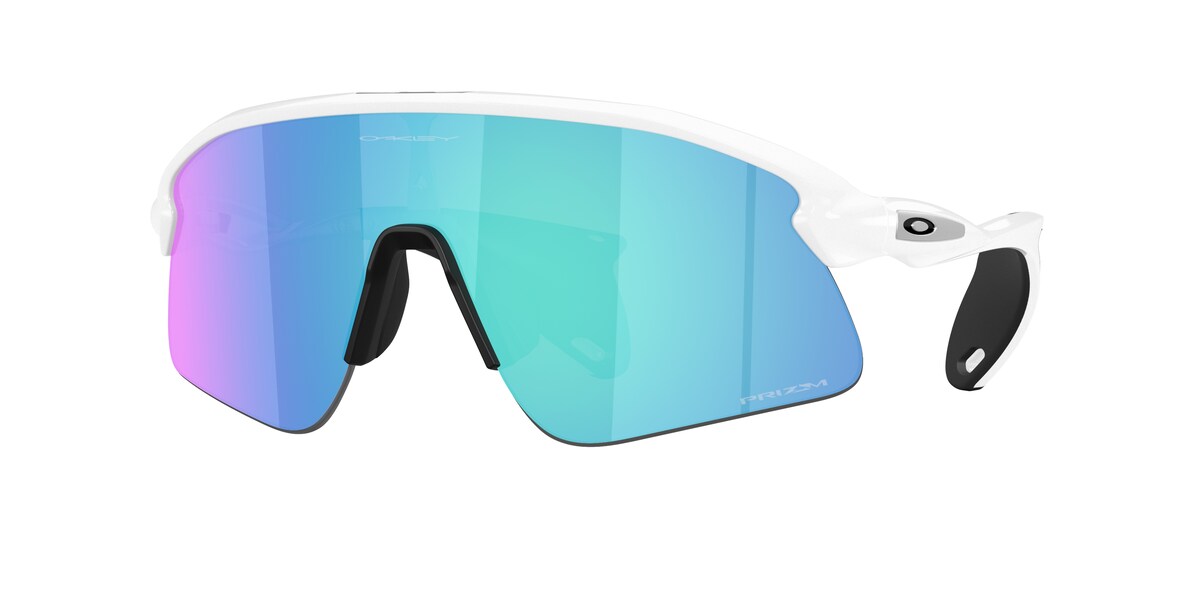 แว่นกันแดด OAKLEY OO9517 สี Matte White / Prizm Sapphire (951704) ที่ร้านแว่น GIFTGREATS