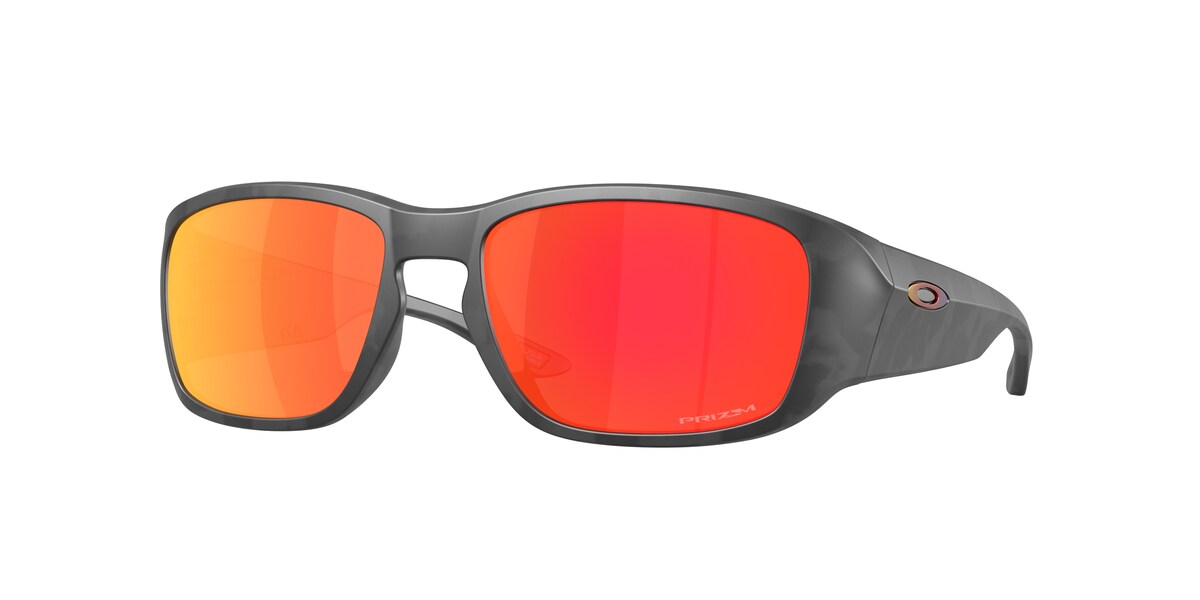 แว่นกันแดด OAKLEY OO9521 สี Matte Black Camo / Prizm Ruby (952105) ที่ร้านแว่น GIFTGREATS