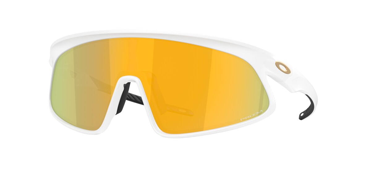 แว่นกันแดด OAKLEY OO9524D สี Matte White / Prizm 24K (952403) ที่ร้านแว่น GIFTGREATS