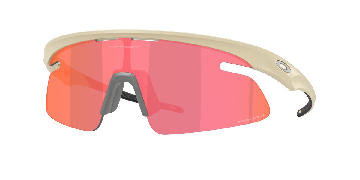 แว่นกันแดด OAKLEY OO9527D สี Sandstorm / Prizm Trail Torch (952706) ที่ร้านแว่น GIFTGREATS