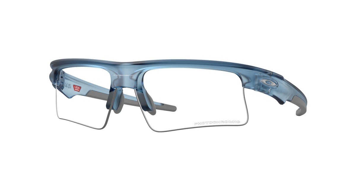 แว่นกันแดด OAKLEY OO9534 สี Matte Trans Stonewash / Clear to Black Iridium Photochromic (953407) ที่ร้านแว่น GIFTGREATS