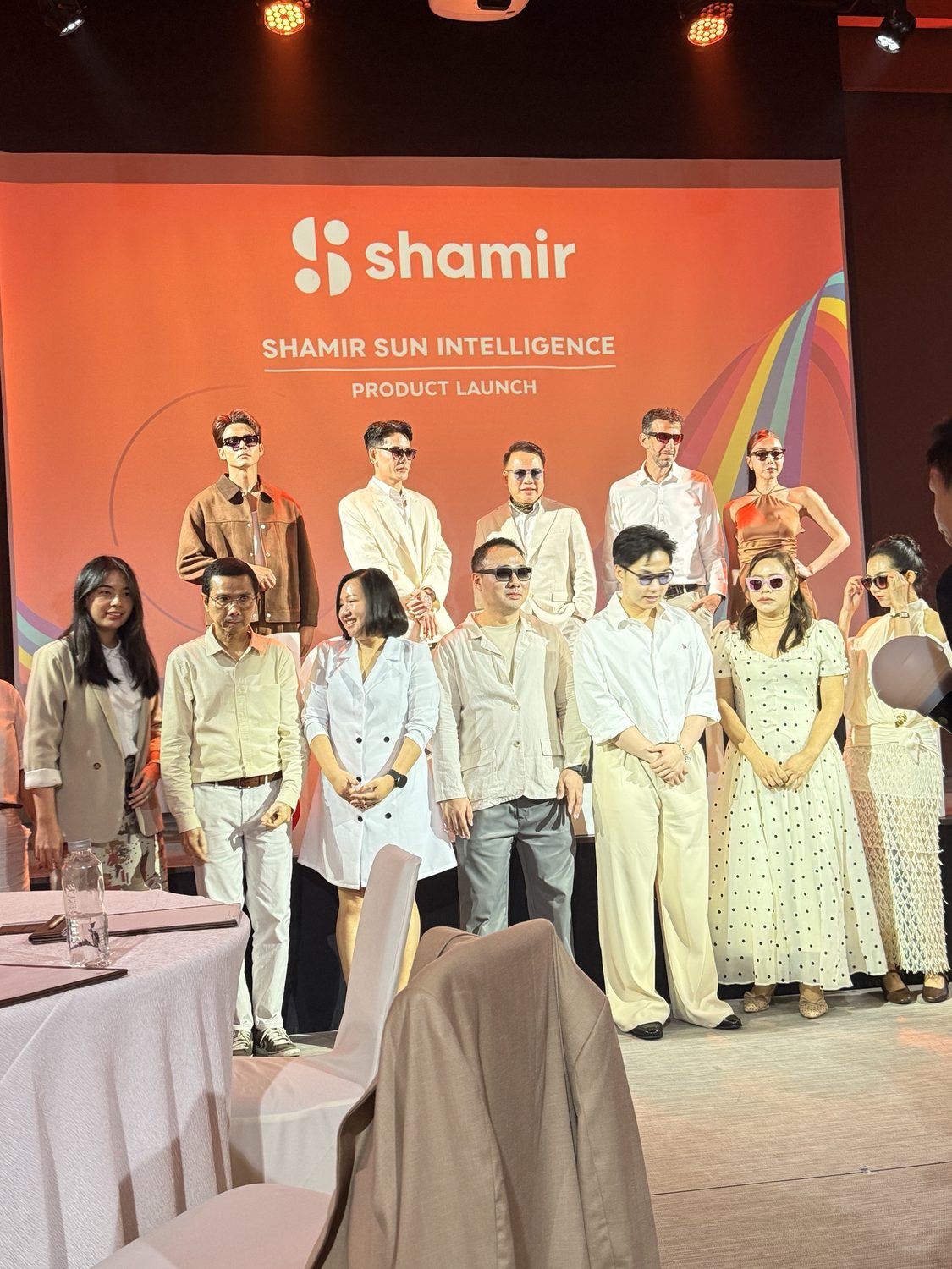 เวทีงานเปิดตัว SHAMIR SUN INTELLIGENCE PRODUCT LAUNCH พร้อมนายแบบนางแบบสวมแว่นกันแดดเลนส์ Shamir